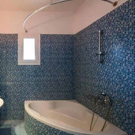 Teo Vivi Maizonette * 扎金索斯镇